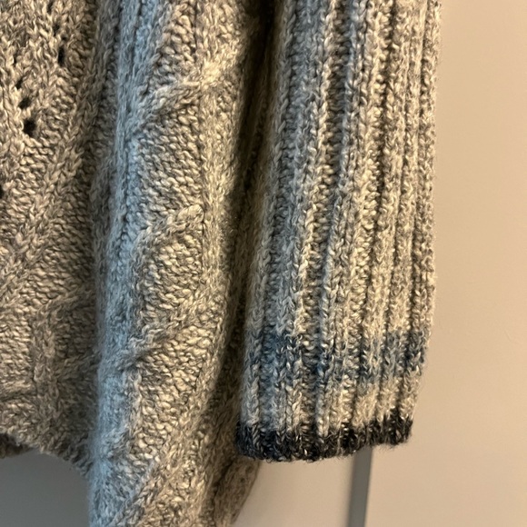 Cozy Gray Cable Knit Sweater - Picture 3 of 4
